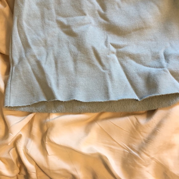 *FREE ADD ON* Forever 21 Cropped Sweatshirt, Size Medium - Picture 4 of 6